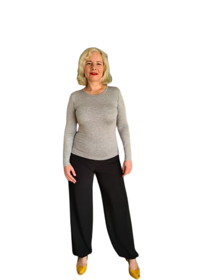 Camiseta_básica_manga_larga_de_mujer_color_gris_vigoré_claro